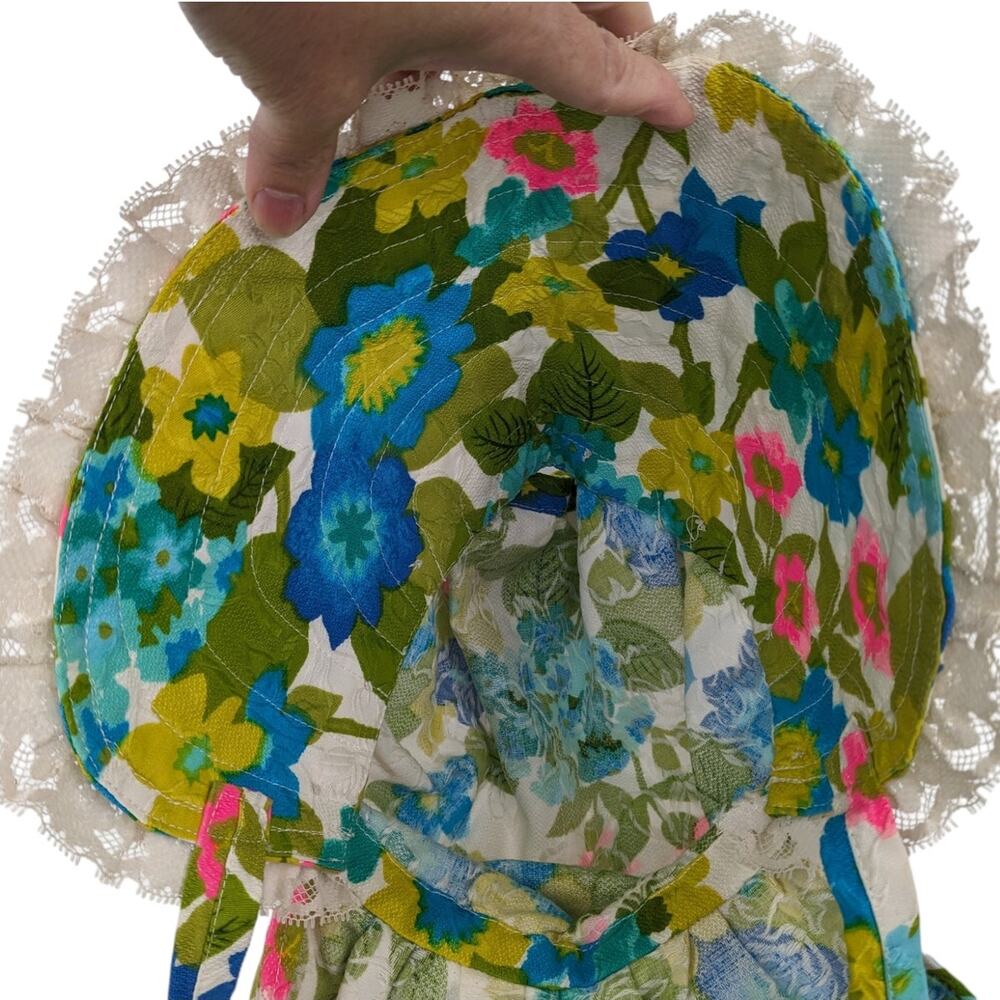 Vintage 1970's Psychedelic Hippie Bonnet Hawaiian Fabric Lace Trim Shell Buttons - Picture 9 of 12